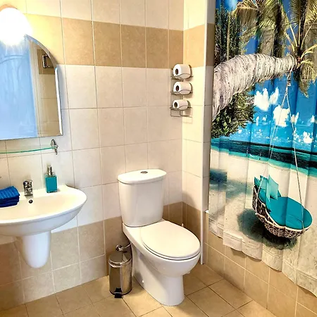 Apartament Traum-terrasse Mit Meerblick Fuer Bis Zu 4 Gaeste Peja