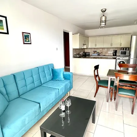 Traum-terrasse Mit Meerblick Fuer Bis Zu 4 Gaeste Apartment Peyia