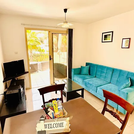 Apartment Traum-terrasse Mit Meerblick Fuer Bis Zu 4 Gaeste Peyia